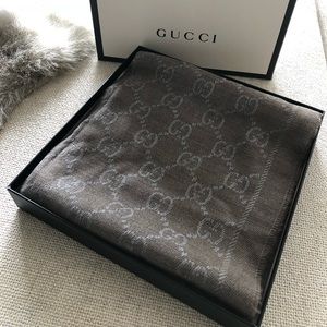 Authentic Gucci scarf - comes with box